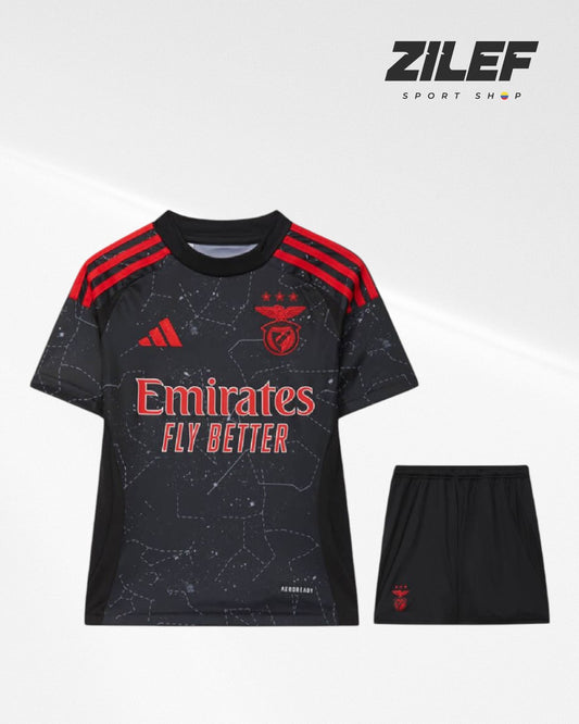 SPORT LISBOA E BENFICA PLAYER AND VISITOR