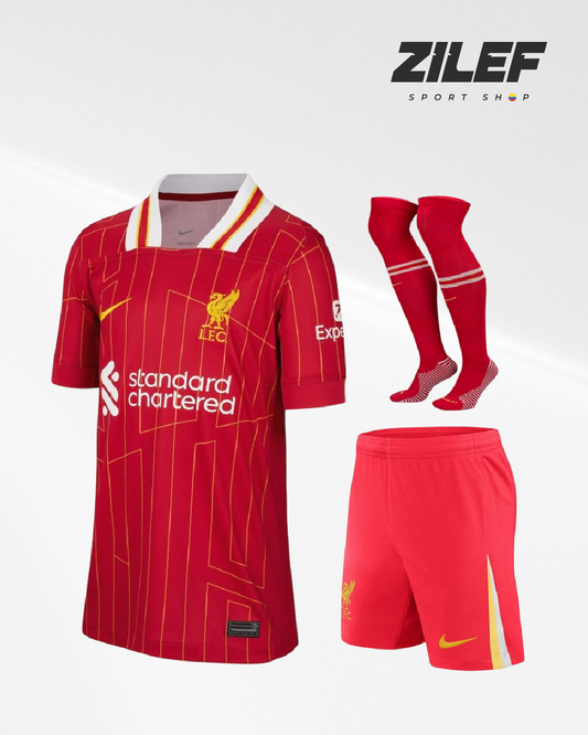 JUGADOR Y VISITANTE DEL LIVERPOOL